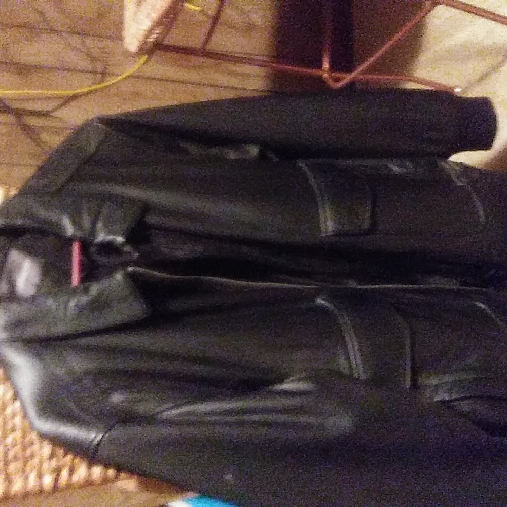 XL Croft Barrow leather jacket inside liner polyester